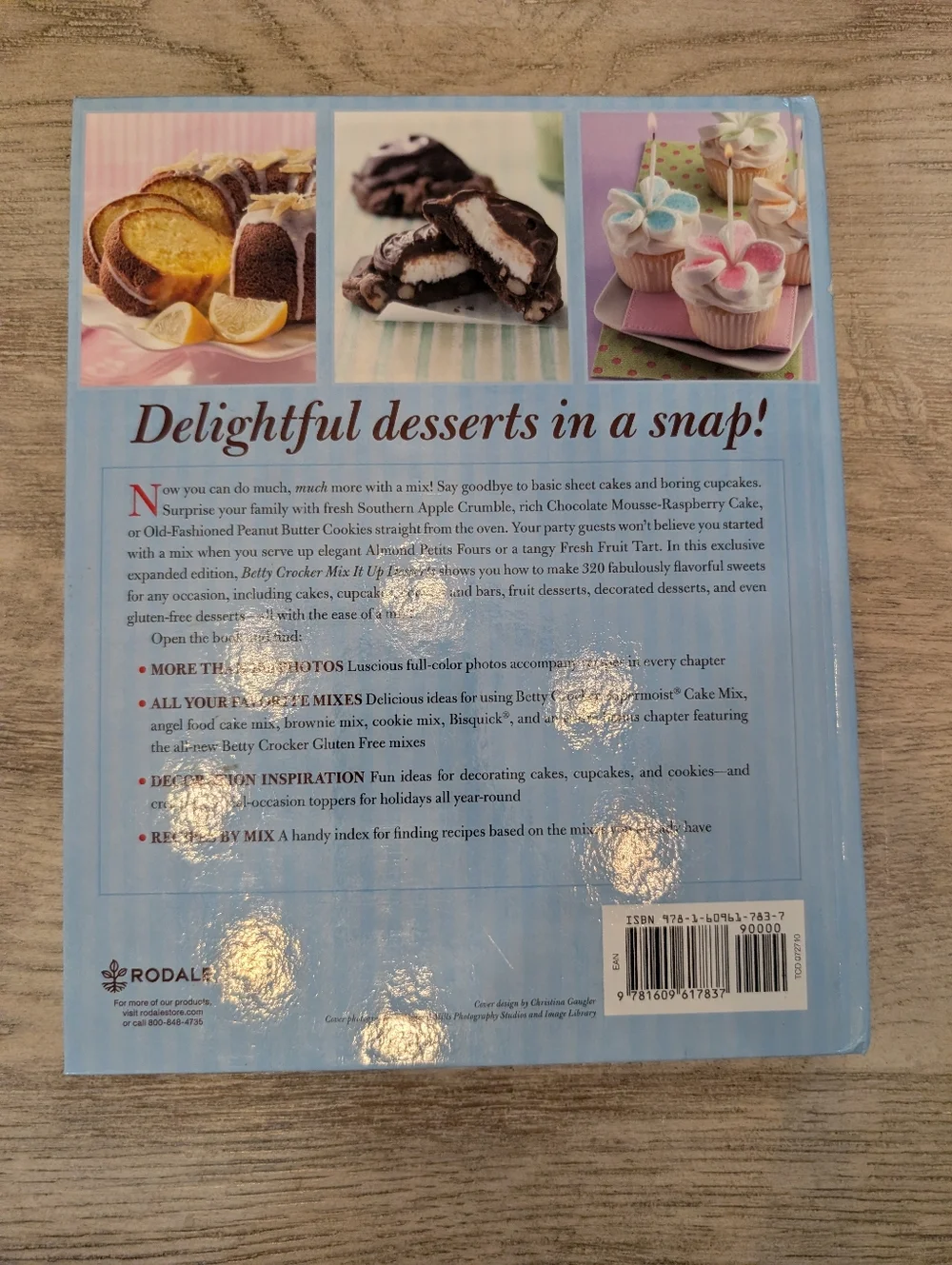 Betty‎ Crocker Mix It Up Desserts Cookbook - Hardcover